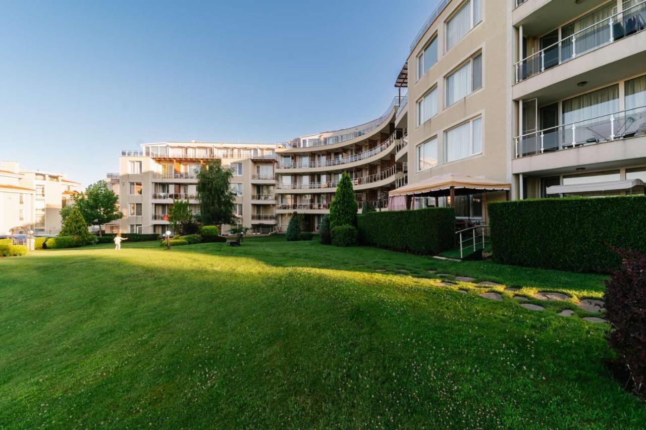 Apartments In Sunny Island Complex Chernomorets Buitenkant foto