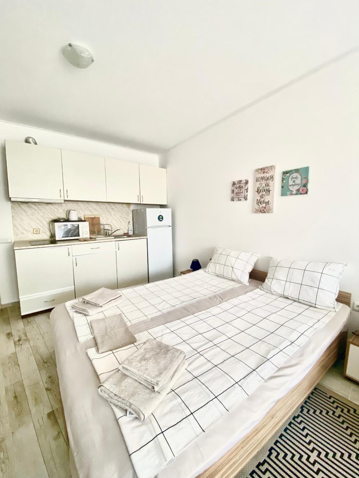 Apartments In Sunny Island Complex Chernomorets Buitenkant foto